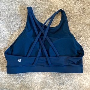 Hugh neck sports bra lululemon nwot